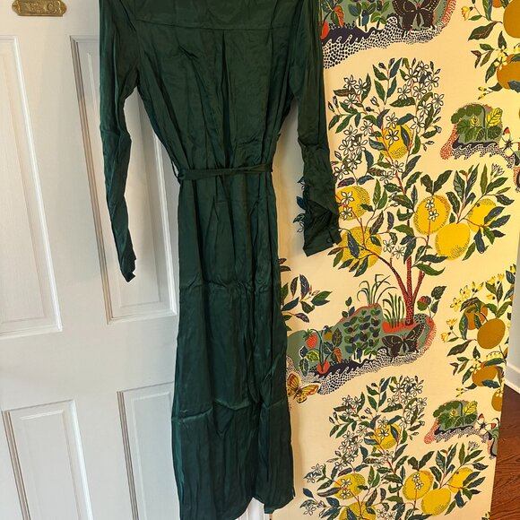 L'Acadamie The Long Sleeve Shirt Dress in Emerald - Picture 3 of 7